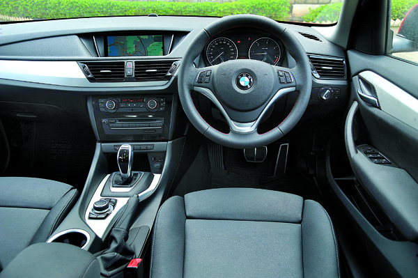 BMW X1 vs Audi Q3 - Image 2